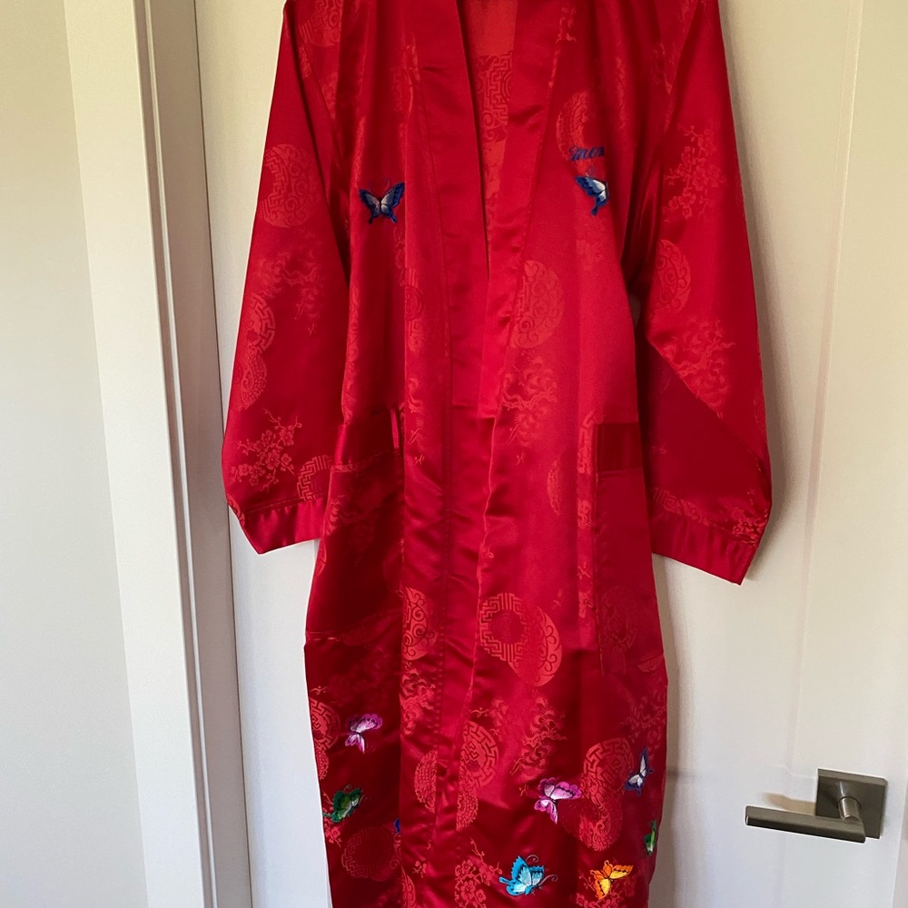 Red Kimono Embroidered “Mom” with butterflies. New